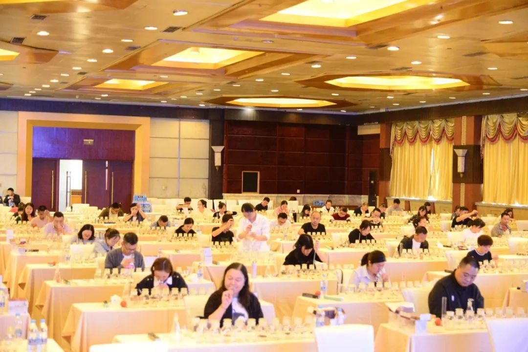 关于举办白酒品酒师培训班的通知